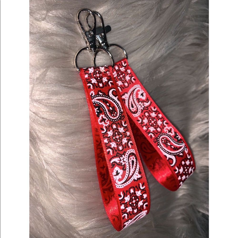 Keychain Wristlet - Keyfob - Driving Essentials - Car & House Key Holder-Bandana